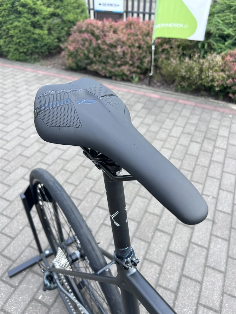 Velmar - Merida Scultura Endurance 300 Black 2024_9.JPEG