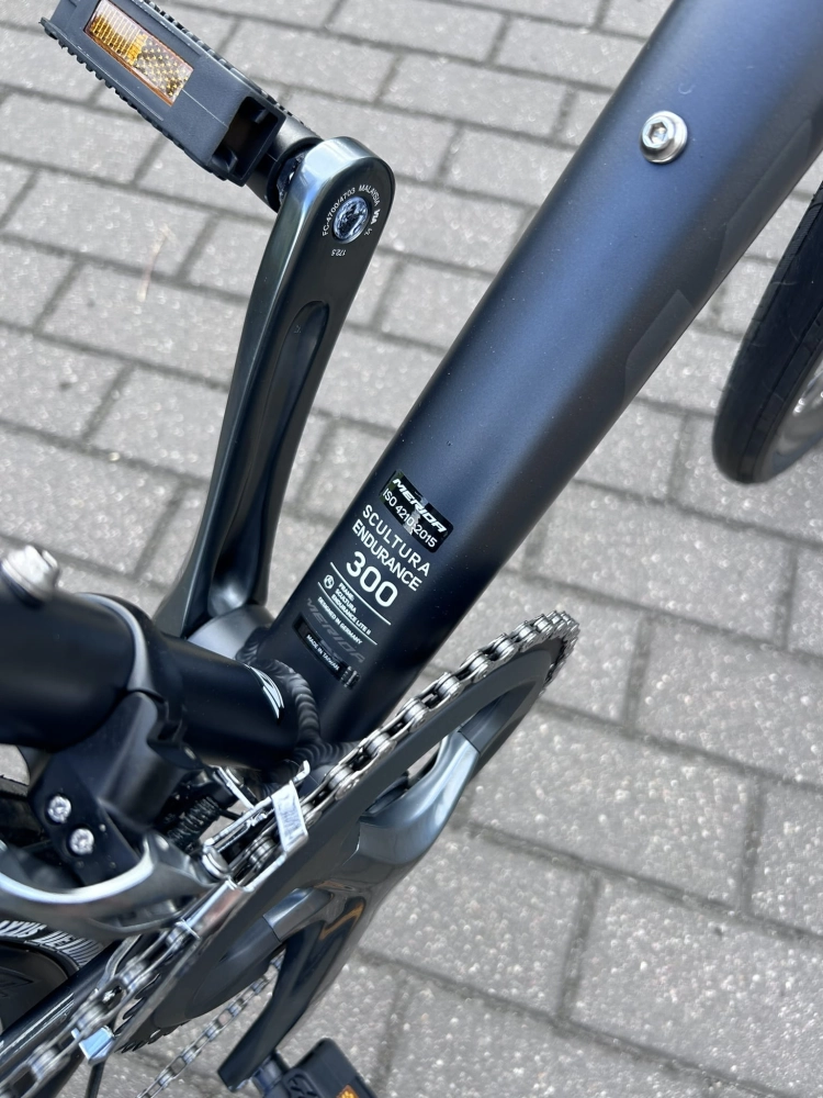 Velmar - Merida Scultura Endurance 300 Black 2024_12.JPEG