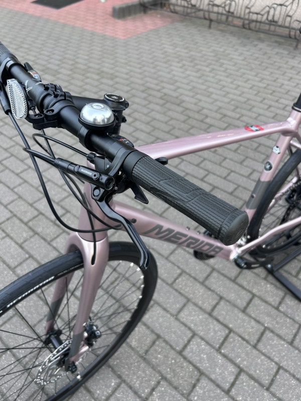 Velmar - Merida Speeder 100 City Rose 2025_3.JPEG