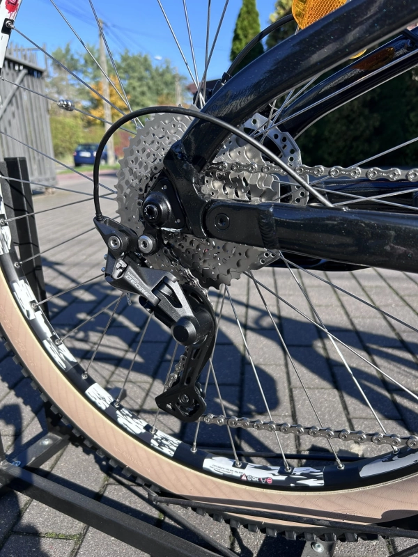 Velmar - rower elektryczny M-Bike eFull 2.0 29 czarny_5.JPEG