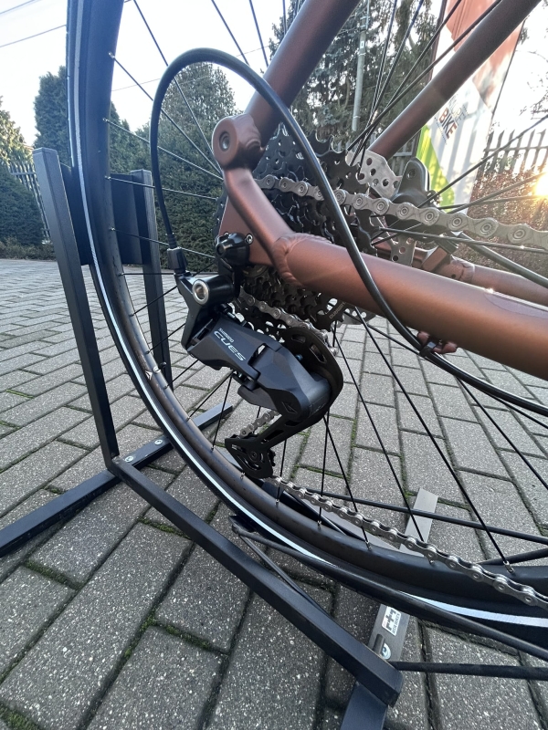 Velmar - Merida Crossway 100 Matt Bronze 2025_4.JPEG