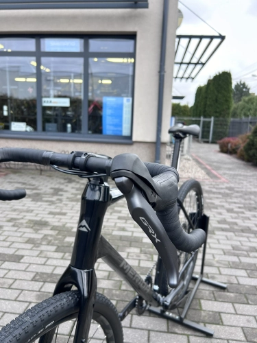 Velmar - Merida Silex 700 Black 2025_3.JPEG