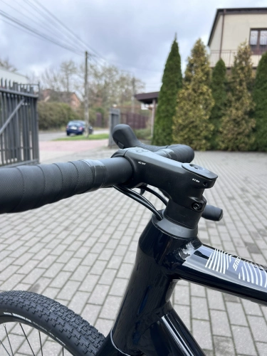 Velmar - Merida Silex 700 Black 2025_4.JPEG