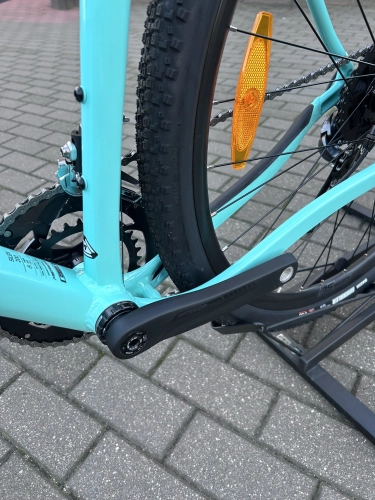 Velmar - Merida Silex 200 Crayon Teal 2025_8.JPEG