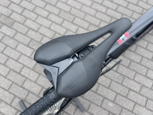 Velmar - Merida Silex 7000 Black 2025_13.JPEG