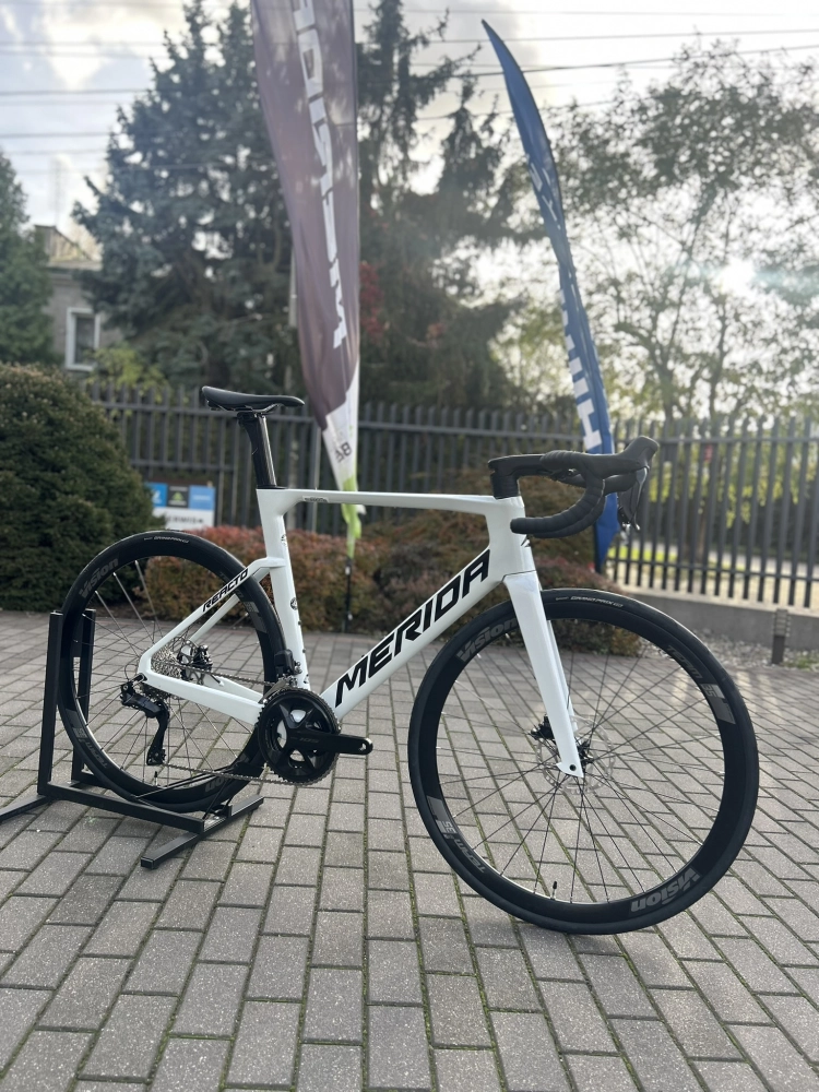 Rower szosowy Merida Reacto 5000 Pearl White 2026 Velmar