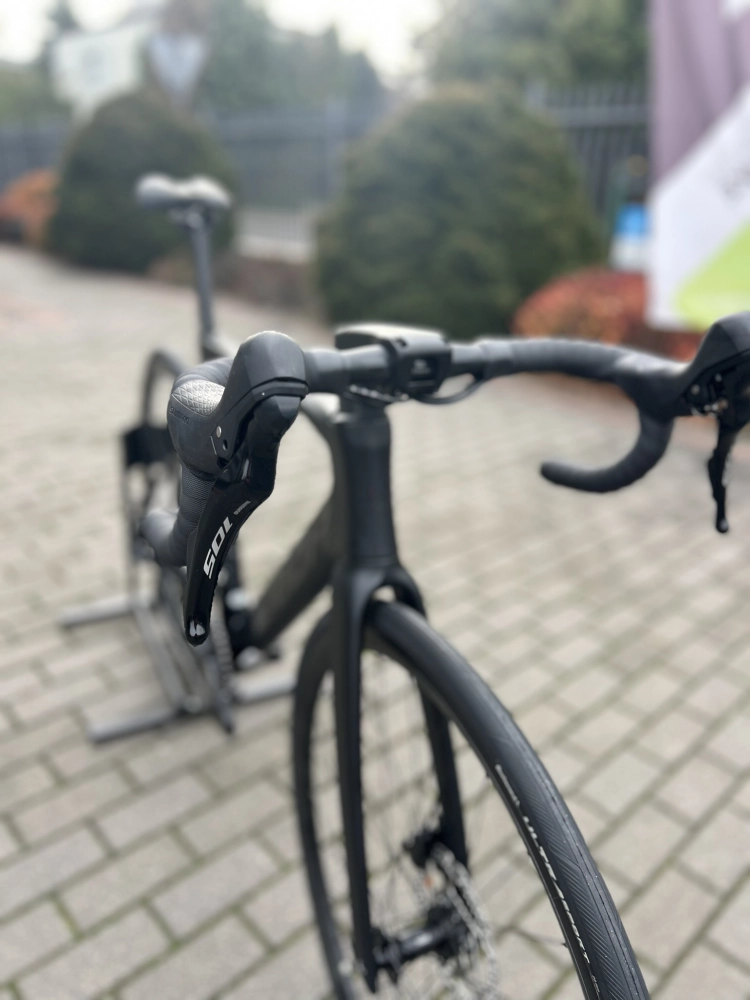 Velmar - Merida Reacto Black 2026_4.JPEG