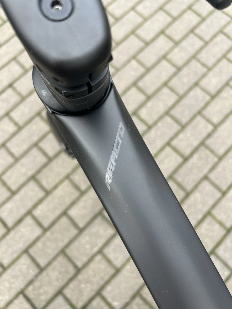 Velmar - Merida Reacto Black 2026_13.JPEG