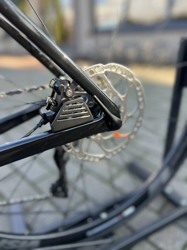 Velmar - Merida Scultura 5000 Black 2026_12.JPEG