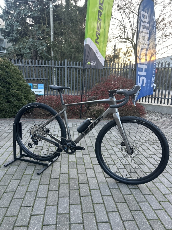 Velmar - Merida Silex 7000 Warm Slate Grey 2026_1.JPEG