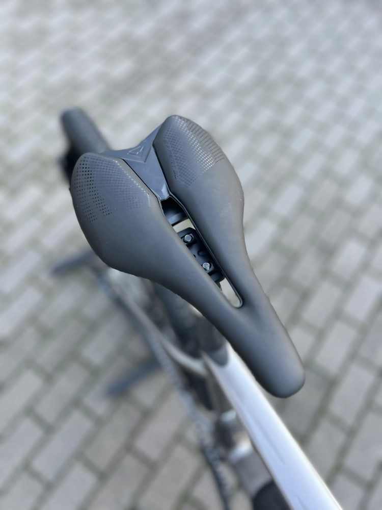 Velmar - Merida Silex 7000 Warm Slate Grey 2026_11.JPEG