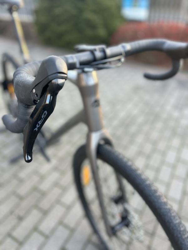 Velmar - Merida Silex 400 Warm Slate Grey 2026_4.JPEG