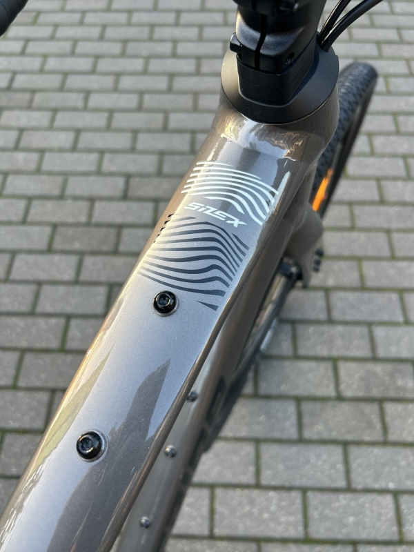 Velmar - Merida Silex 400 Warm Slate Grey 2026_9.JPEG