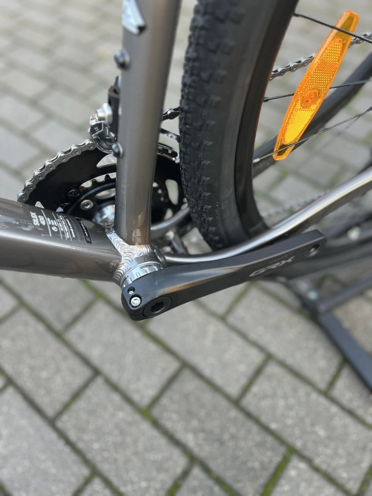 Velmar - Merida Silex 400 Warm Slate Grey 2026_10.JPEG
