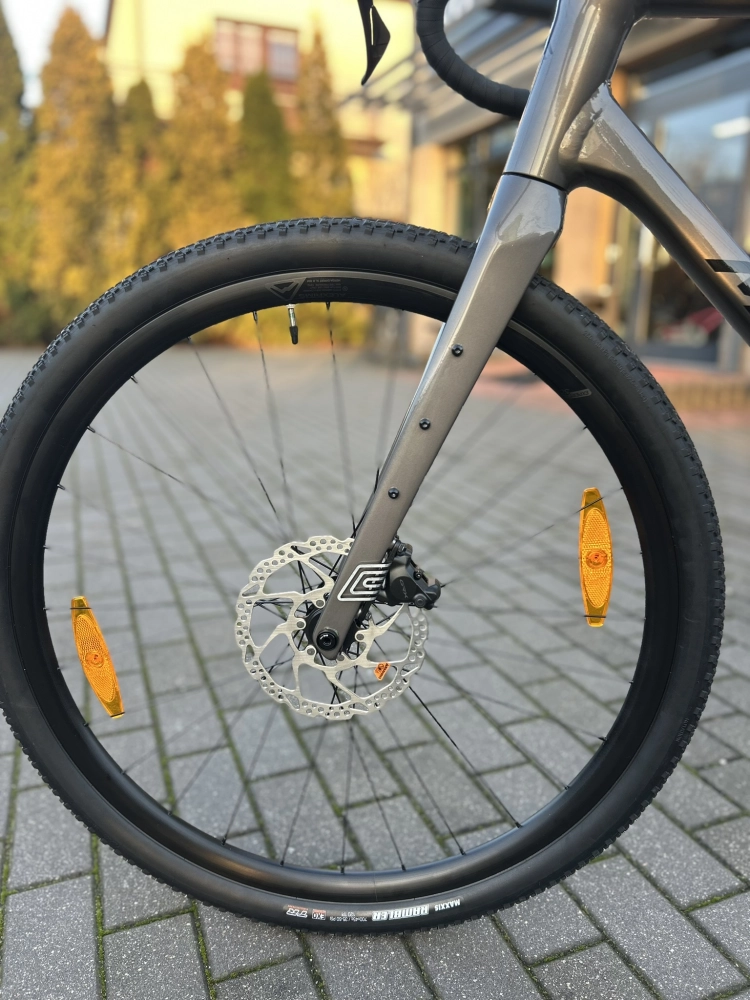 Velmar - Merida Silex 400 Warm Slate Grey 2026_12.JPEG