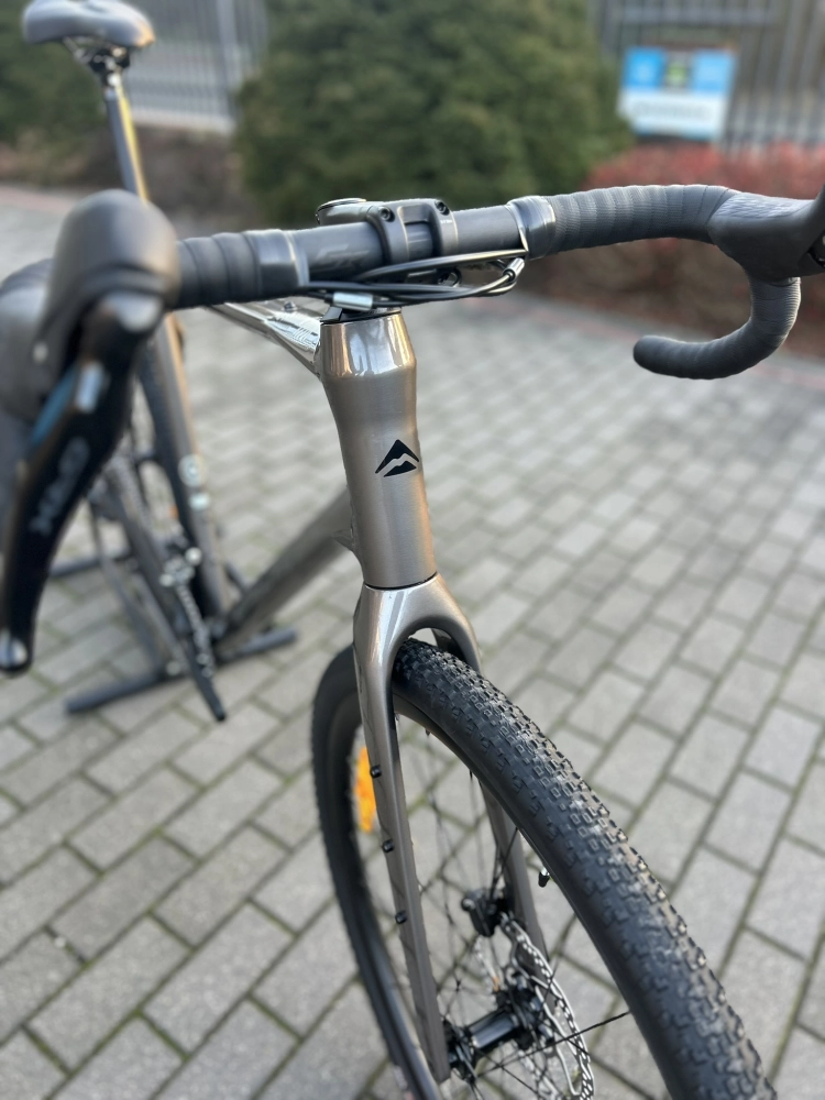 Velmar - Merida Silex 400 Warm Slate Grey 2026_14.JPEG