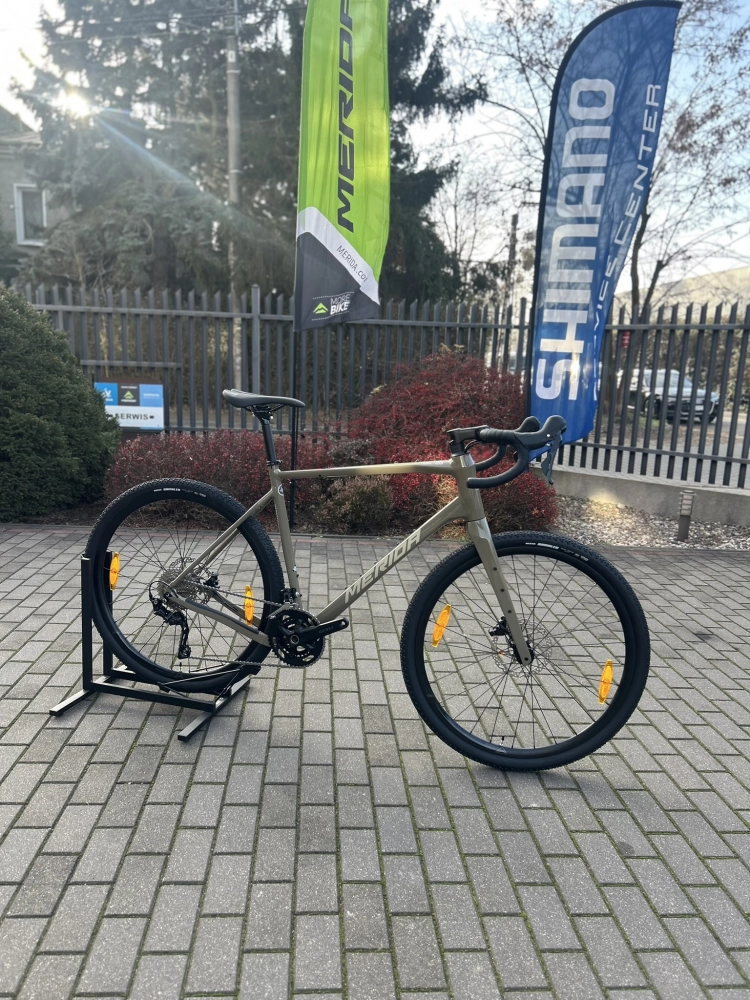 Velmar - Merida Silex 400 Oak Bork 2026_1.JPEG