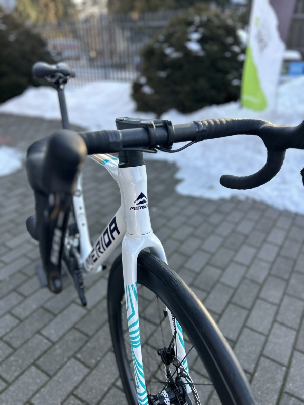 Velmar Rower szosowy Merida Scultura 6000 Pearl 2026_6.JPEG