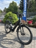 rower-elektryczny-neon-summit-cm-2-0-steptrough-black-velmar-03-rower-perspektywa.JPEG