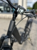 rower-elektryczny-neon-summit-cm-2-0-steptrough-black-velmar-06-oswietlenie-przednie.JPEG